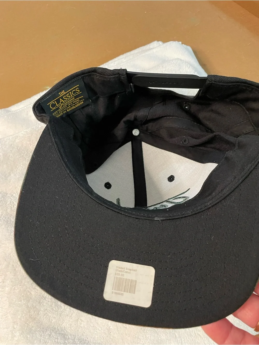 Snapback stylish mens